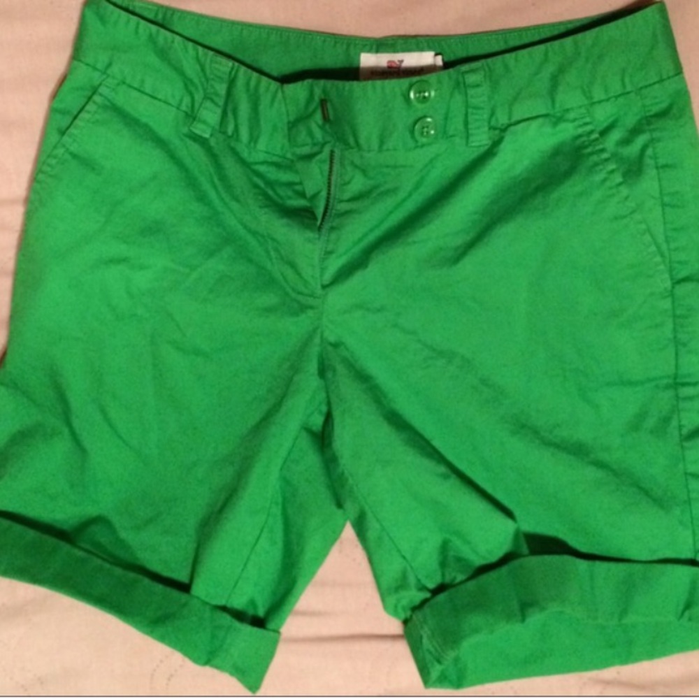 Vineyard vines shorts - Picture 2 of 4